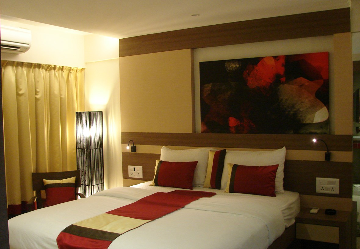 http://media.sunmar.ru/Media/Default/_Profiles/c3f69b50/c262cd4f/turtle-resort-morjim-goa-guest-room.jpg?v=635818049254729637